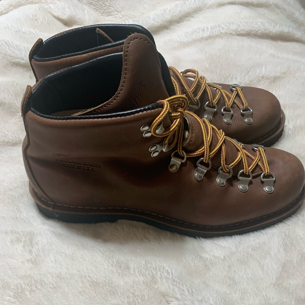 DANNER Men’s Mountain Light Timber Gore Tex Hiking Boot  SZ 10
